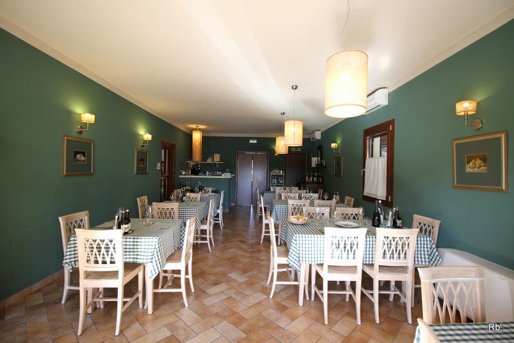 Oasi Di Arcadia Hotell Santa Giulia Eksteriør bilde